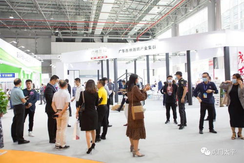 上萬(wàn)種優(yōu)質(zhì)面料產(chǎn)品亮相虎門(mén) 第二屆中國(guó) 虎門(mén) 紡織面輔料交易會(huì)開(kāi)幕